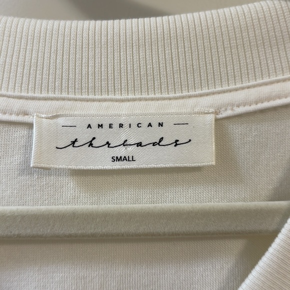 Comfy cardigan size small from American threads - Picture 4 of 4